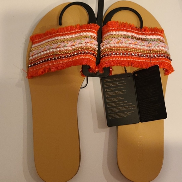 Sandals - Picture 2 of 4